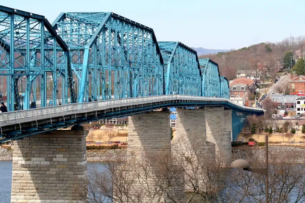 Walnut_Street_Bridge_viewed_from_Coolidge_Park_-_Chattanooga