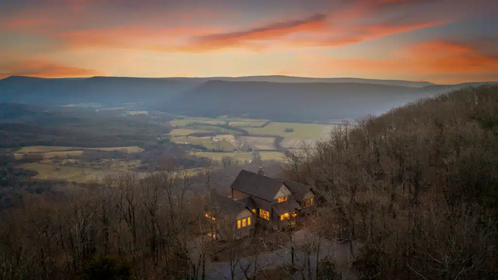 Click to view video of Lookout Mountain Brow Estate